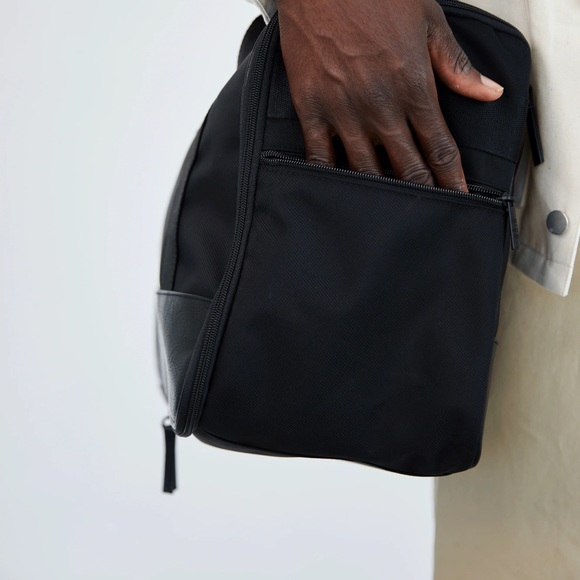 Beis The Hanging Duffle Bag in Black Brand NEW WITH TAGS, Never Used, Su… - Picture 12 of 15